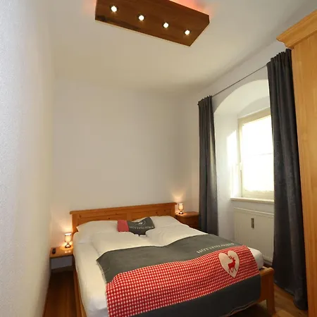 Apartment In Fuegen Near Spieljochbahn, Cleaning Included Appartement Fügen