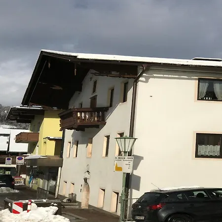 Apartment In Fuegen Near Spieljochbahn, Cleaning Included Fügen