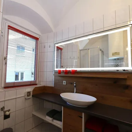 Apartment In Fuegen Near Spieljochbahn, Cleaning Included Appartement